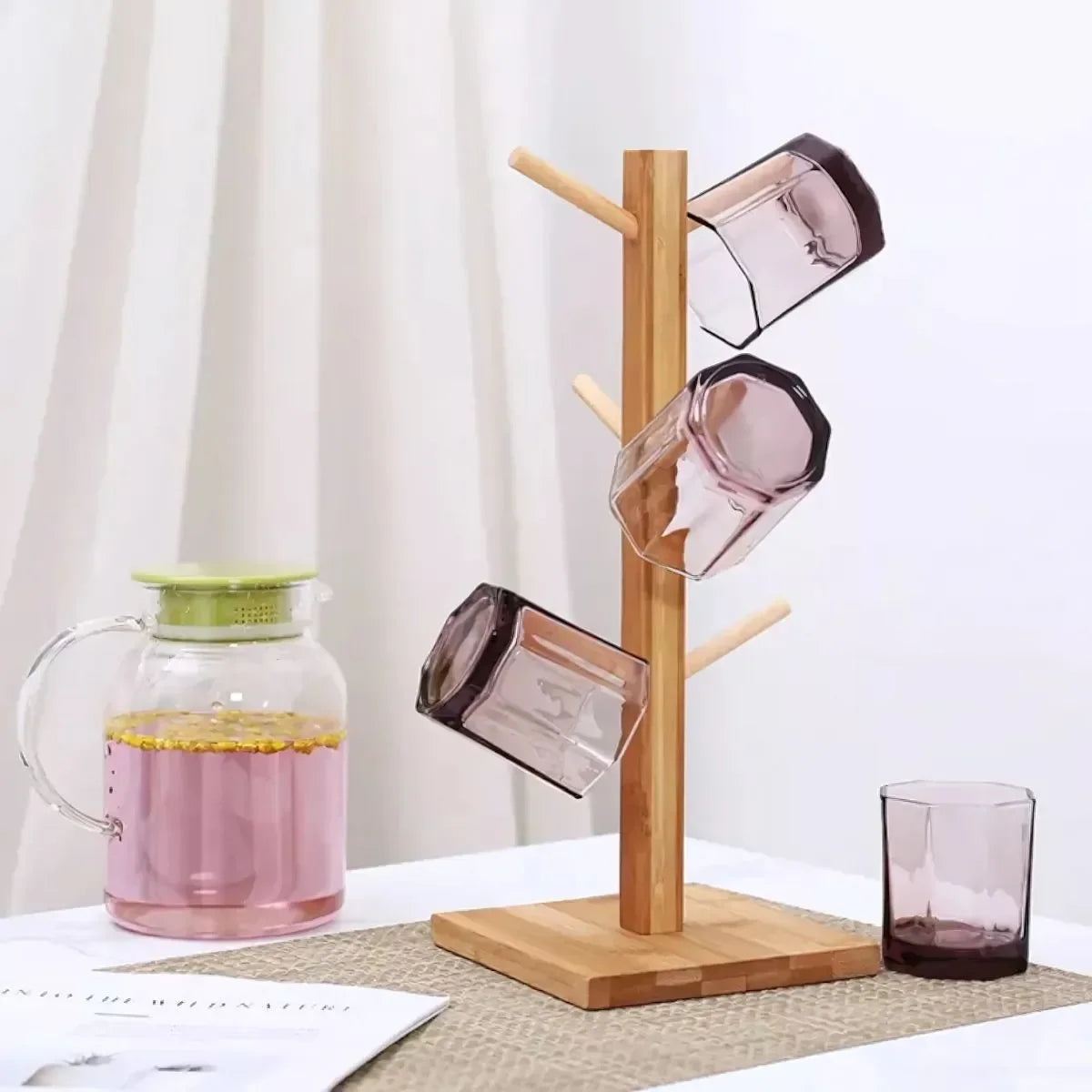 Suporte para Xícaras em Bambu com 6 Hastes – Organização e Charme Natural para sua Cozinha